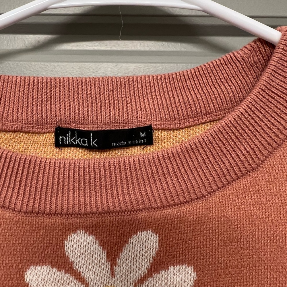 Floral Cropped Sweater - Picture 2 of 3